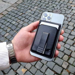 SPARTANHUB MagSafe Wallet – Leder-Kartenetui mit Magnetclip für iPhone, unterwegs genutzt