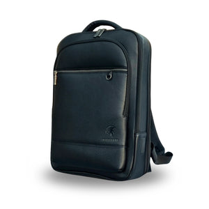 Slim Pack Rucksack von SPARTANHUB Frontansicht vor weissem Hintergrund – qualitatives, elegantes Design für Beruf und Alltag.