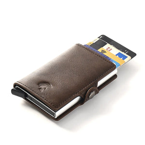 SPARTANHUB Tracker Wallet – RFID-geschütztes Slim Wallet in coffee-Optik mit AirTag-Halterung und Pop-up-Kartenfunktion.